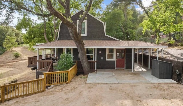 2 Bedroom Cabin in the Woods