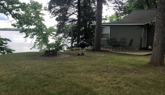 2-Bedroom Cabin w/Dock on Pristine Fishing Lake – Perfect Summer Getaway! n