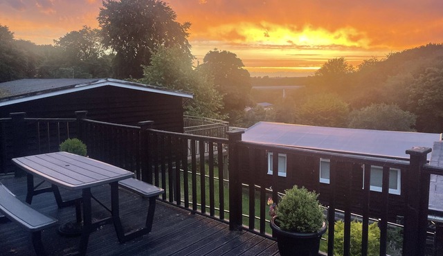 2 bedroom Chalet on a beautiful site. Close to Caernarfon.