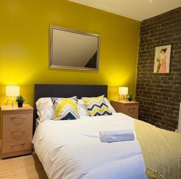 2 bedroom City stay Luxe London