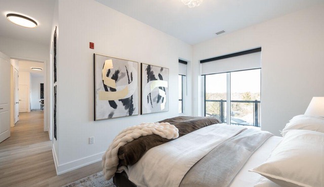 2 Bedroom Condo in Fenelon Falls on the Lake!