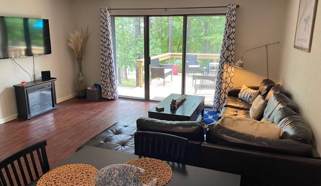 2-bedroom condo in beautiful Fairfield Bay close to amenities.