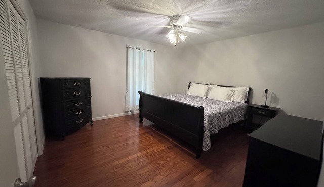 2-bedroom condo in beautiful Fairhope, walk to town.