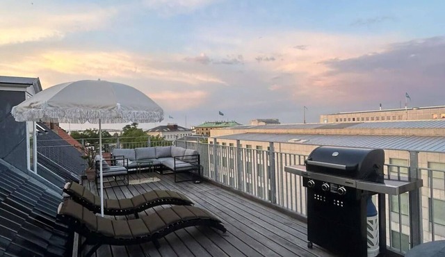 2 bedroom condo in kã¸benhavn