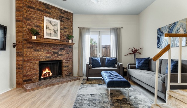 2-Bedroom Condo in Plano Sleeps Up to 6