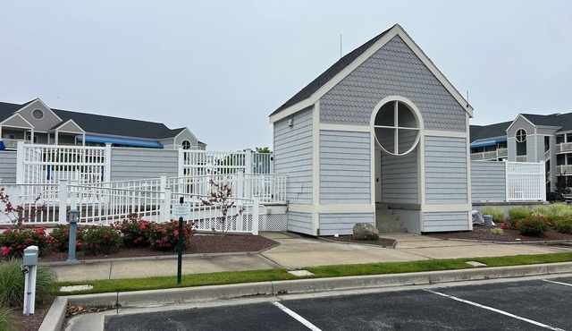 2-bedroom condo on the Island at Hidden Harbour in Ocean City, MD-sleeps 6