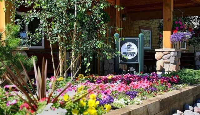 2-bedroom condo plus loft in lovely Dillon with fabulous mountain views