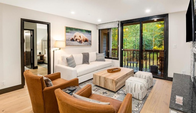 2 bedroom condo steps from Beaver Creek Village