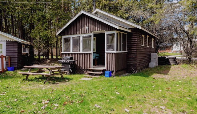 2-Bedroom Cottage #1 - Ambleside