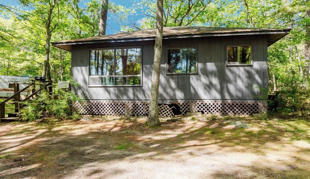 2-Bedroom Cottage #11 - Sand Bay