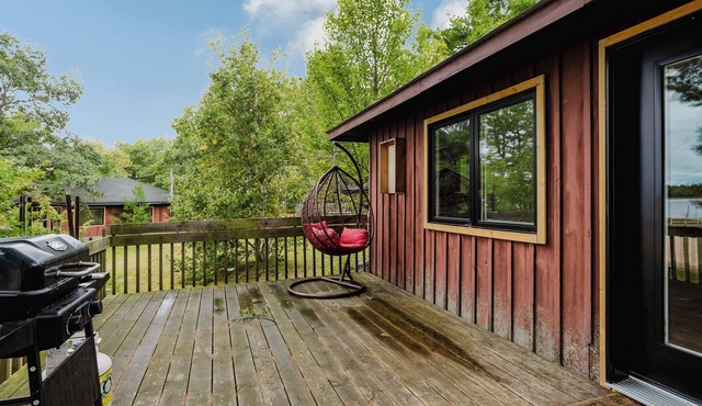 2-Bedroom Cottage #2 - Sand Bay