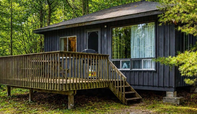 2-Bedroom Cottage #6 - Sand Bay