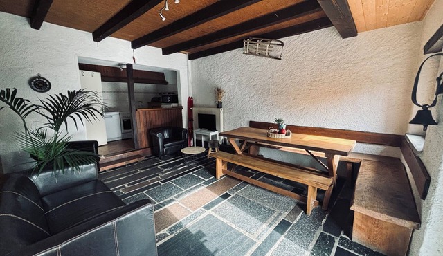 2 Bedroom Cottage in Le Bonhomme