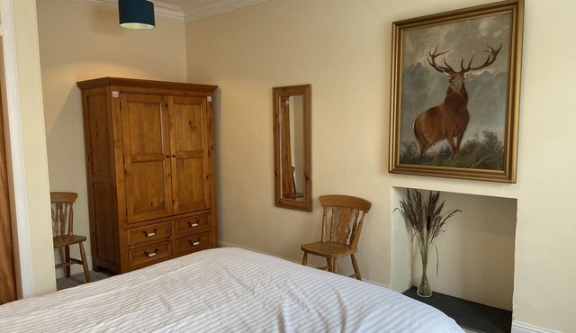 2 Bedroom Cottage in Countryside Near Edinburgh