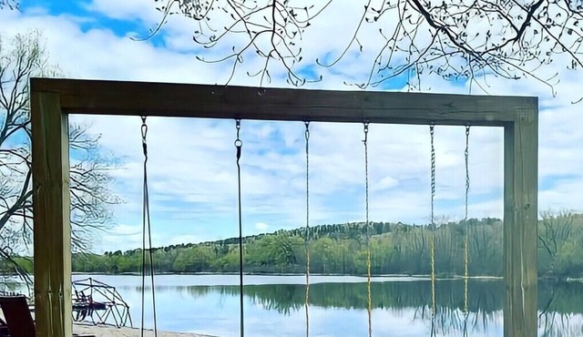 2 Bedroom Cottage Overlooking the Otonabee