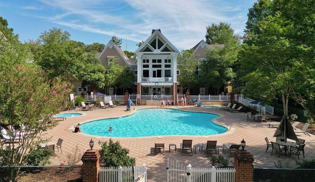 2-bedroom cottage in amazing King's Creek Williamsburg