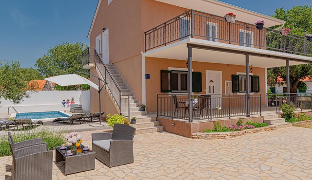 2 bedroom cozy apartment in Karalic