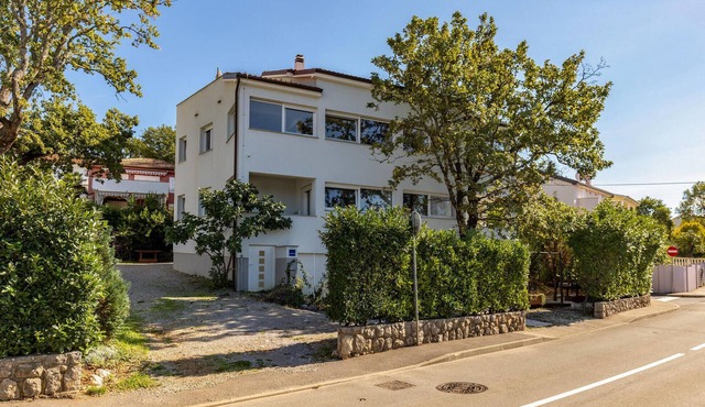 2 bedroom cozy apartment in Njivice