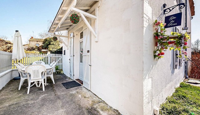 2 bedroom cozy home in Oradour-Fanais