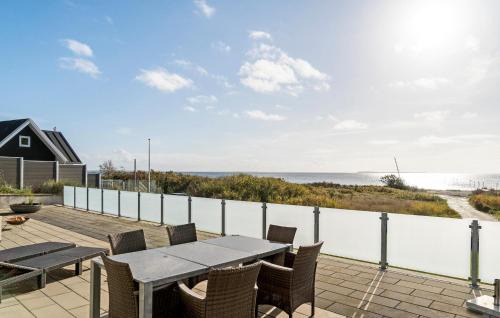 2 Bedroom Cozy Home In Bjert