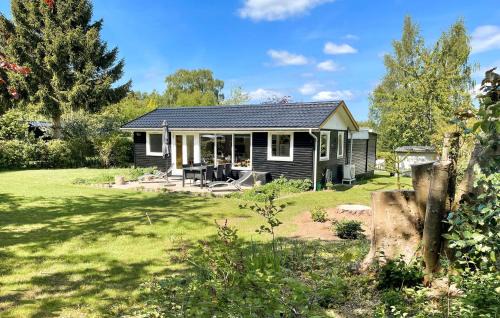 2 Bedroom Cozy Home In Frederiksværk