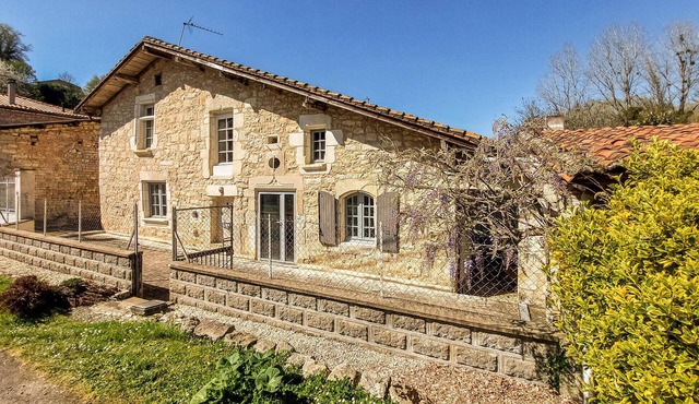 2 bedroom cozy home in Cellefrouin