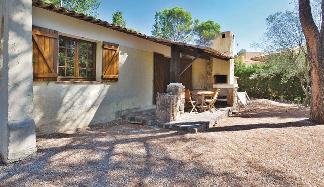 2 bedroom cozy home in La Bouverie