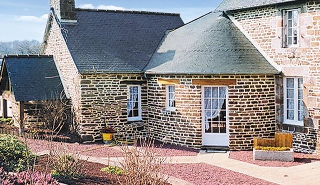 2 bedroom cozy home in La Dorée