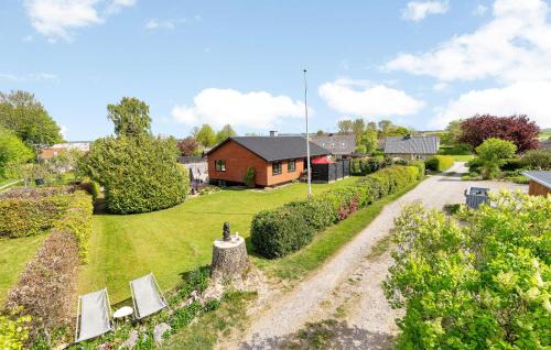 2 Bedroom Cozy Home In Knebel