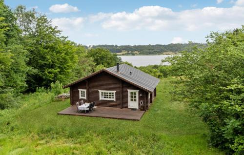 2 Bedroom Cozy Home In Mariager