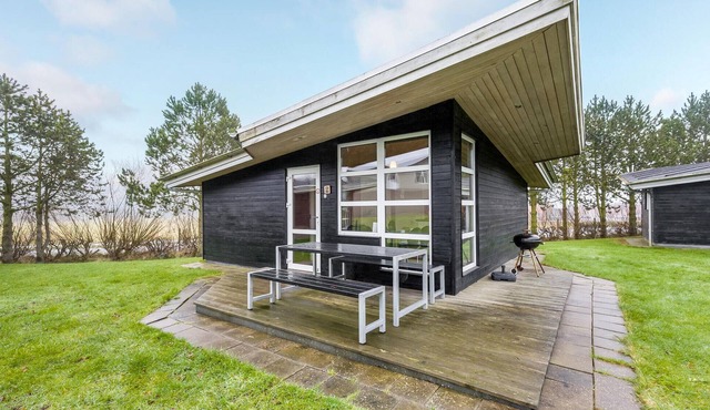 2 bedroom cozy home in Roslev