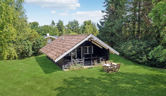2 bedroom cozy home in Stege
