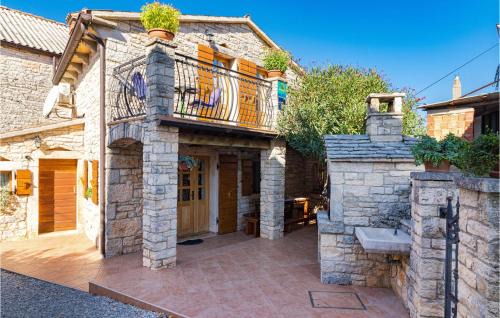 2 Bedroom Cozy Home In Zminj