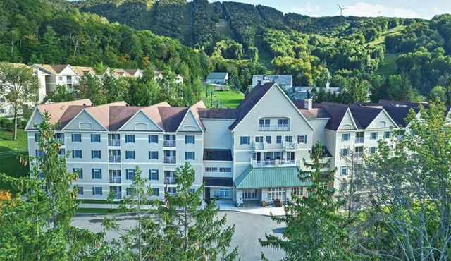 2 Bedroom Deluxe Condo at Jiminy Peak Mountain, Skiing, Bentley Brook Resort!