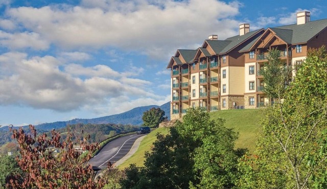 2 Bedroom Deluxe in the Beautiful Smoky Mountains!