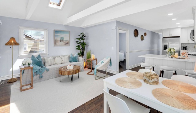 2 bedroom + den on the Jersey Shore, Lake Como with AC, WiFi, BBQ and Fire Pit