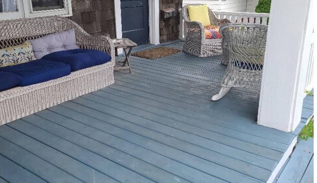 2-bedroom down stairs 2 blocks from beach in Bay Head with AC & bikes