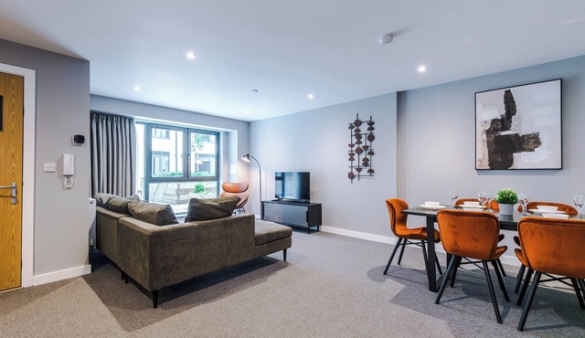 2 Bedroom Duplex Apartment