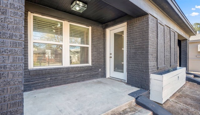 2-bedroom - Equipped Kitchen - Gated Parking