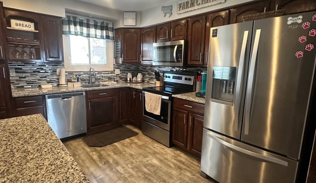 2-bedroom Farm House with fenced back yard