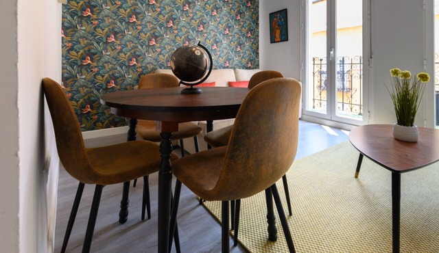 2 bedroom flat with balcony in Madrid