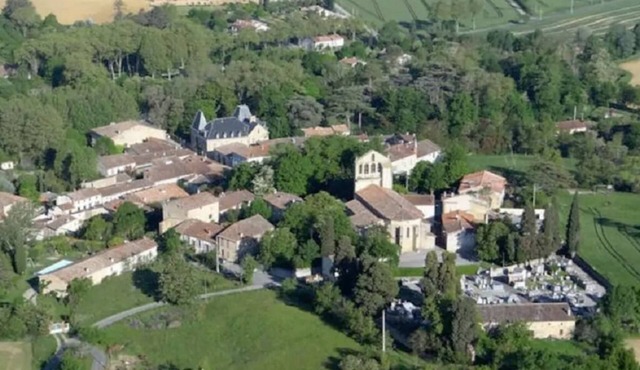 2 bedrooms in owner's house