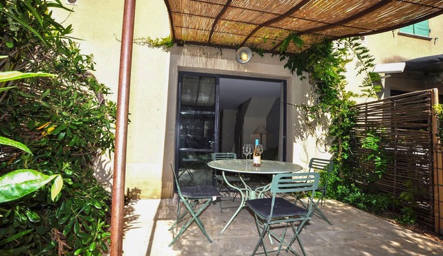 2 bedroom gorgeous home in St-Laurent-de-la-Cabr.