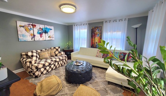 2-Bedroom Free Parking South of Boston/Quincy Park View - Private Entrance