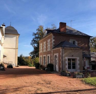 2 bedroom Gîte-Cottage- Chateau de Charmeil
