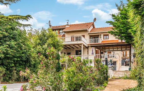 2 Bedroom Gorgeous Home In Pierrefitte-Sur-Seine