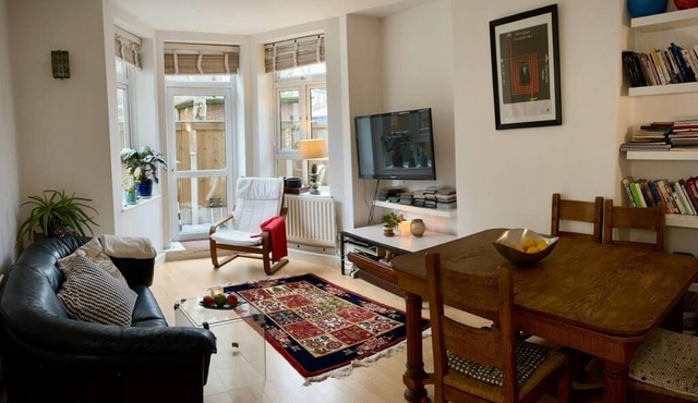 2 Bedroom Garden Flat.