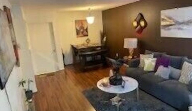 2 bedroom gated Zen & Cozy condo a blk from the NRG stadium 5 minutes to dwntwn
