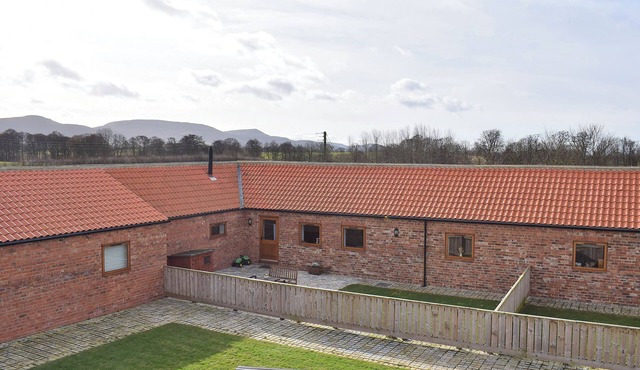 2 bedroom accommodation in Easby Grange, near Great Ayton