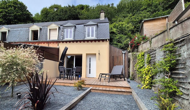 2-bedroom gite 5 minutes from the beach.